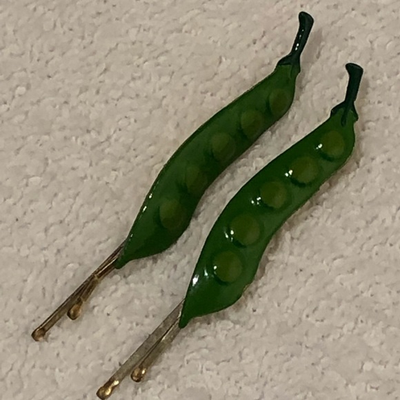 Vintage Accessories - Pea Pod Bobby Pins